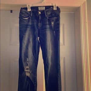 FRAME  Denim jeans. Ripped at knees
